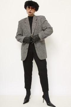 Blazer cinza forrado ombreira vintage - Capichó Brechó