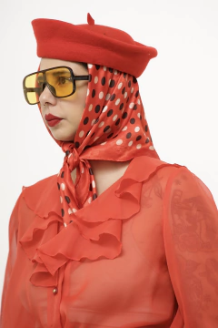 lencoLenço bolinha vermelho vintage - Capichó Brechó