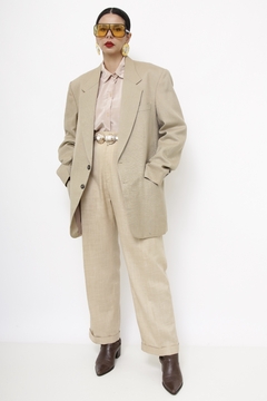 Blazer bege classico ombreira