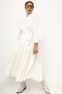 Saia midi Jane Fonseca off white na internet