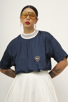 Imagem do Blusa azul gola listra esportiva