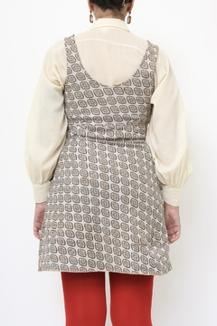 Vestido vintage estampado marrom