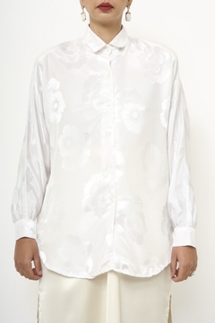 Camisa poliester flores vintage branca na internet
