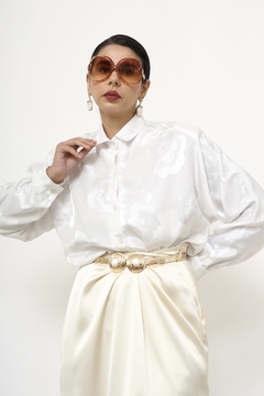 Camisa poliester flores vintage branca - comprar online
