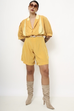 Imagem do Camisa amarela vintage 80´s cropped