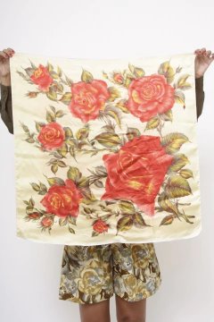 Lenço flores vermelha vintage - comprar online