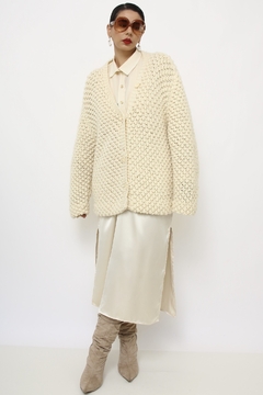 Pulover cardigan vintage creme grosso na internet