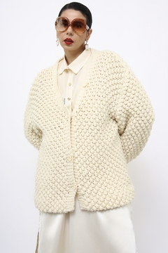 Pulover cardigan vintage creme grosso - Capichó Brechó