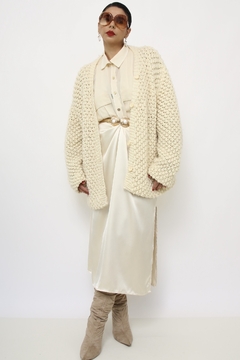 Imagem do Pulover cardigan vintage creme grosso