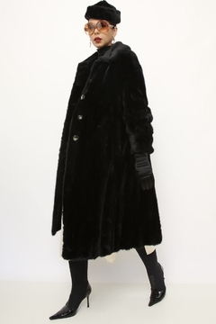Casaco preto pelo longo vintage sintetico - comprar online