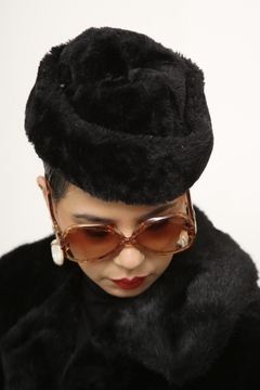 Chapeu pelucia preto vintage - Capichó Brechó