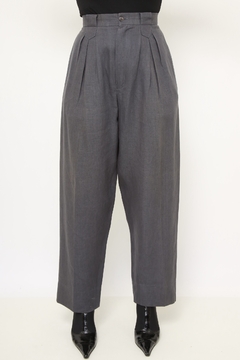 Calça cinza cintura alta alfaiataria vintage na internet