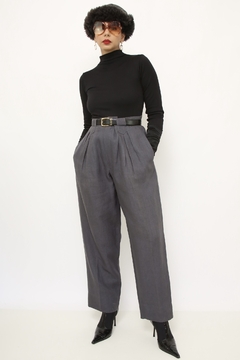 Calça cinza cintura alta alfaiataria vintage na internet