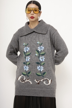 Pulover cinza flores vintage na internet