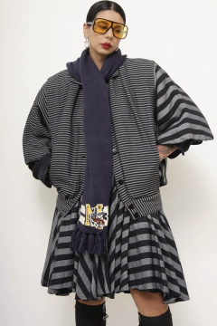 Cachecol Mickey marinho logo na internet