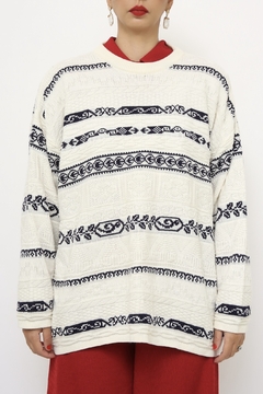 Pulover off white listras azul textura na internet