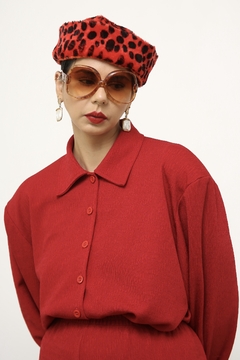 Chapeu pelucia vermelho com preto vintage - Capichó Brechó