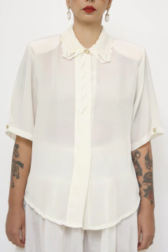 Camisa off renda gola vintage - Capichó Brechó