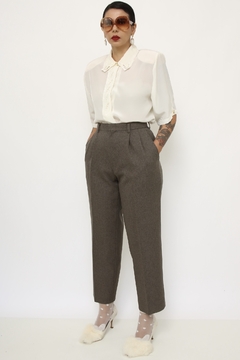 Calça cinza cintura alta alfaiataria vintage