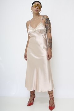 Sleep Dress pessego acetinado - Capichó Brechó