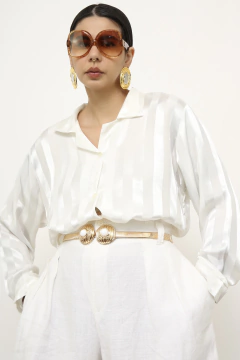 Camisa branca listras acetinada chic - Capichó Brechó