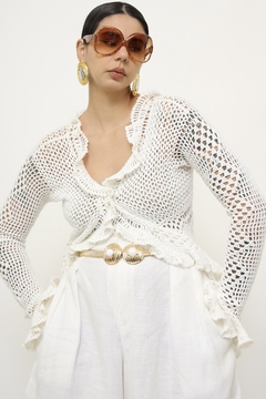 Blusa renda branca manga sino vintage MIXED