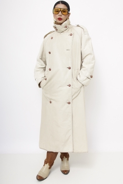 Trench Coat forrado bege classico - Capichó Brechó