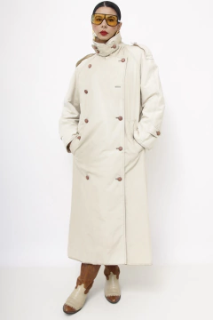 Trench Coat forrado bege classico - Capichó Brechó