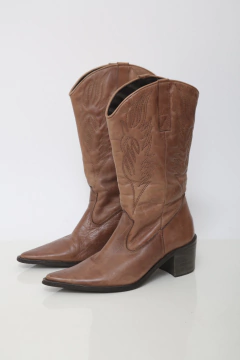 Bota 100 % couro marrom 35 prego