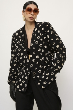 Blazer estampado GIANNI preto branco na internet