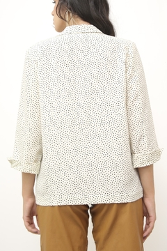 Camisa poa vintage creme bolinha na internet