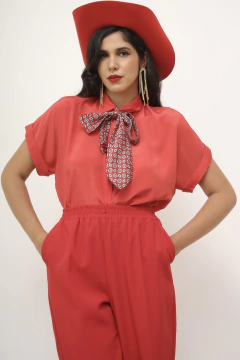 Camisa vermelha classica vintage