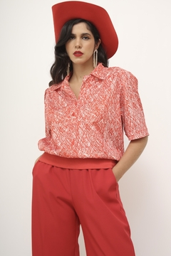 Camisa vermelha com branco pala vintage na internet