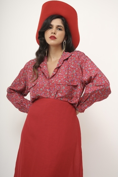 Camisa seda flores manga longa vermelha - comprar online