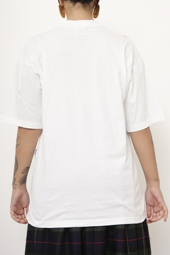 Camiseta urso vintage na internet