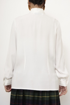 Camisa vintage recorte branca