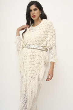 Poncho vintage branco franja - Capichó Brechó