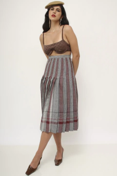 Imagem do Saia midi cinza listras pura lã