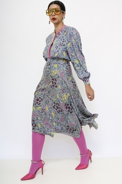 Conjunto estampado Blusa + Saia na internet