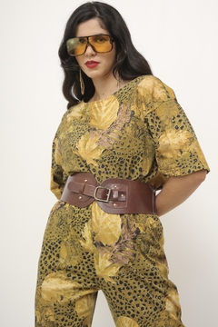 Conjunto estapado onça CALÇA + BLUSA na internet
