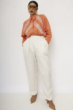 Camisa laranja renda vintage - Capichó Brechó