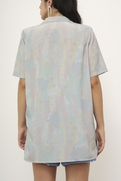 Camisa verde longa flores color na internet