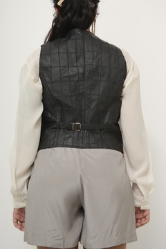 Colete couro recortes vintage - comprar online