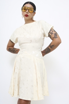 Vestido acetinado vintage recorte costas - loja online