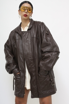 Parka marrom com cinto couro vintage - Capichó Brechó