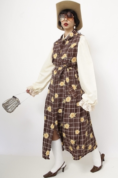 Vestido marrom margaridas vintage