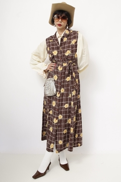Vestido marrom margaridas vintage