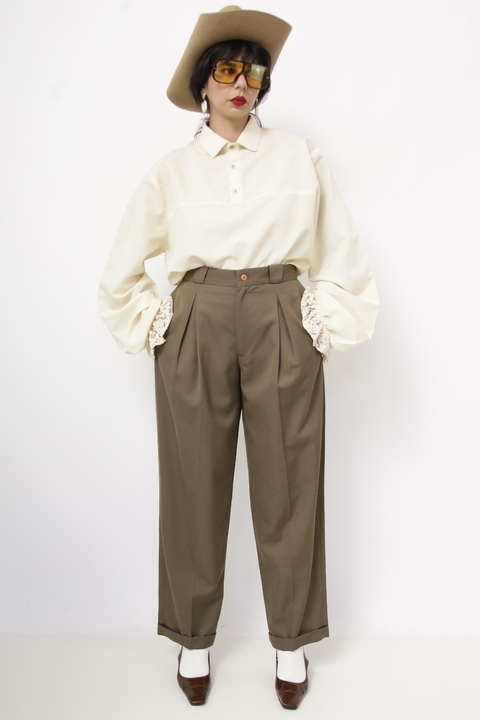Calça verde cintura alta alfataria vintage