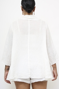 Camisa assimetrica linho vintage - Capichó Brechó