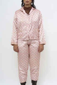 Conjunto de pijama rosa estampado calça + blusa - Capichó Brechó